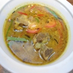 Gurih Segar Sop Pindang Iga Origin