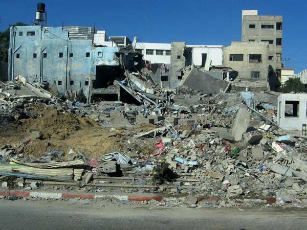 Melihat Kota Gaza Pasca Serangan Israel