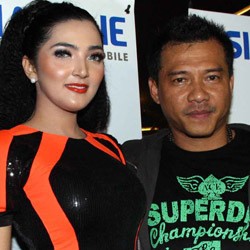 Ciee..Anang Suka Digoda Mantan Pacar di Jember