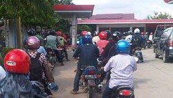 Bos Pertamina: Orang Nginap di SPBU Demi BBM Subsidi, Padahal Ada BBM Non Subsidi 