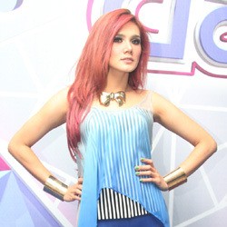 Mulan Jameela Si Hot Mama