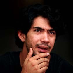 Reza Rahadian Sutradarai Gadis Indigo