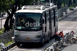 Pemprov DKI Matangkan Rencana Perbaikan Besar Sistem Busway di 2013