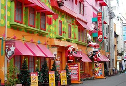 Rayakan Natal Setiap Hari di Hotel Ini