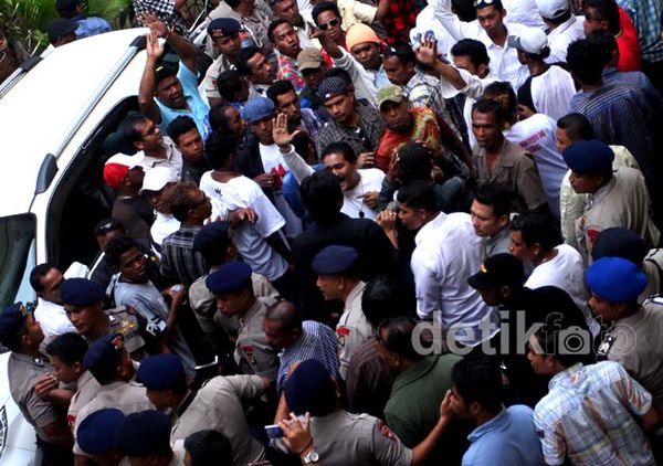 Sidang Tuntutan John Kei Ricuh