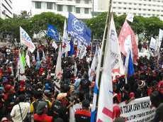 Bila Outsourcing Tak Dihapus, 10 Juta Buruh Ancam Mogok di Awal 2013