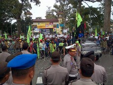 Sempat Diblokir Buruh 3 Jam, Akses ke Bandara Polonia Kembali Normal