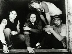 Tom Morello: Rage Against the Machine Mungkin Tidak Akan Main Lagi