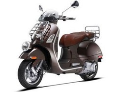 Vespa GTV 300 ie, Klasik Sih Tapi Mahal untuk Skuter