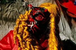 Bakar Setan di Festival Ini!