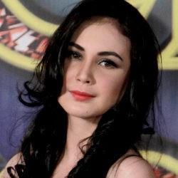 Cari Pengalaman, Arumi Bachsin Buka Bisnis Manajemen