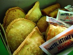 Ngemil Pastel Gendut dan Risoles Amerika Bikinan MaCik