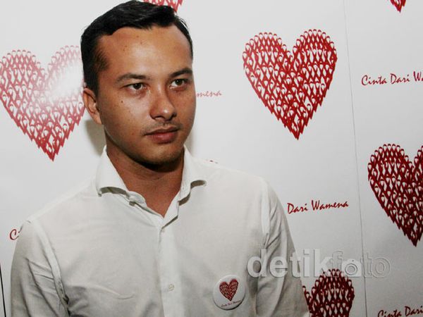 Si Cool Nicholas Saputra