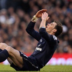 Bale Dicap Diver, Ginola Membela