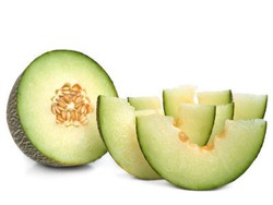 Selain Segar, Melon Bikin Kulit Sehat dan Bersinar