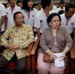 Celetukan Megawati ke Mahfud MD: Saya Bingung Lho, Pak