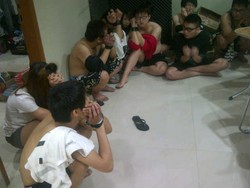 Dor! Polisi Gerebek Rumah Mewah Milik Jaringan Penipu Taiwan di Jakbar