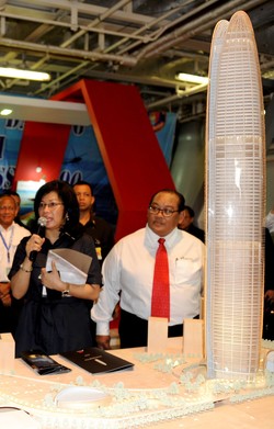 Pertamina Tower Masih Kalah Tinggi dari Petronas Malaysia