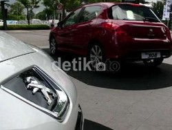 Peugeot & Citroen Siap Kembali ke Iran