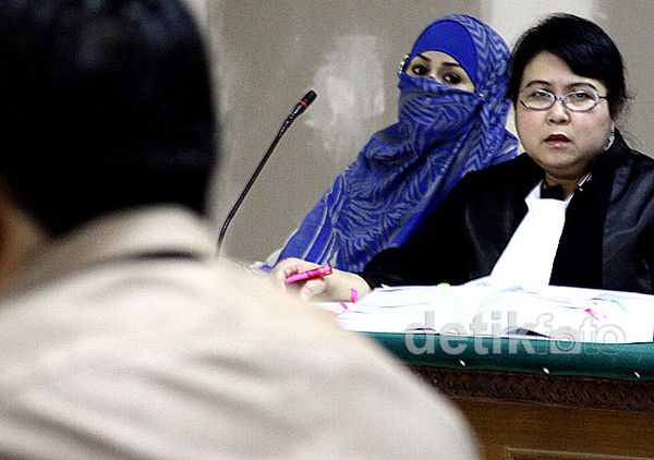 Sidang Lanjutan Neneng