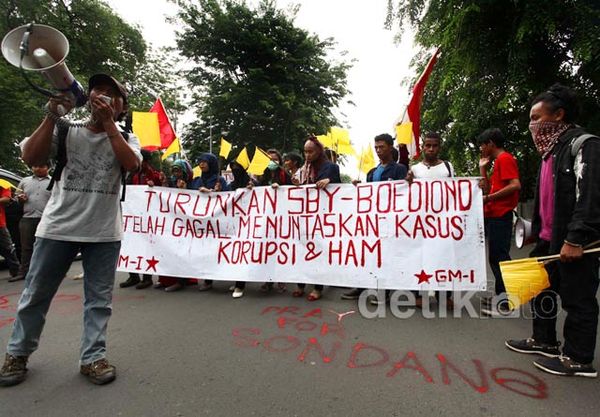 Peringatan 1 Tahun Kematian Sondang Hutagalung