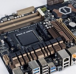 Menjajal Ketangguhan Si Macan Asus Sabertooth