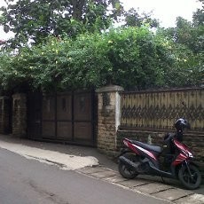 Menengok Rumah Pribadi Andi Mallarangeng di Jakarta Timur