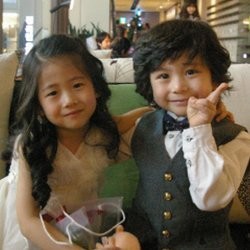 Lucunya Cerita Pasangan Cilik Moon Mason & Park Minha