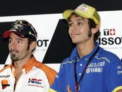 Rossi Menunggu Folbek Biaggi