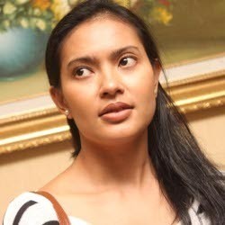 Lola Amaria Lebih Senang Bekerja di Belakang Layar