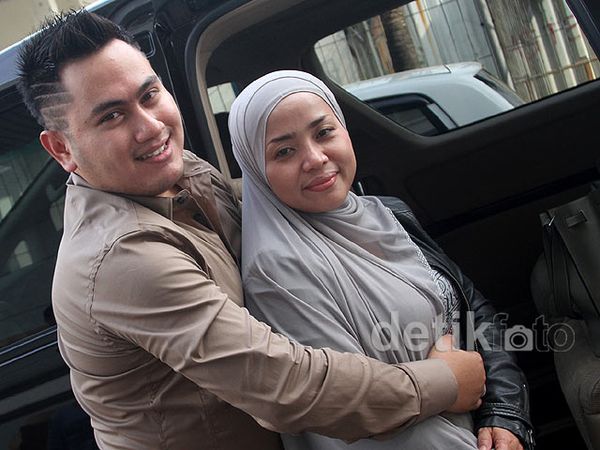 Pelukan Mesra Nassar untuk Muszdhalifah