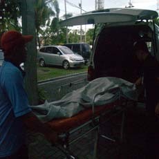 Motor Tergelincir Lubang, Bocah 8 Tahun Tewas Terlindas Truk