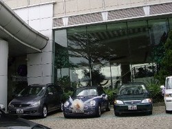 Di Hong Kong, Parkir Lebih Mahal dari Harga Apartemen