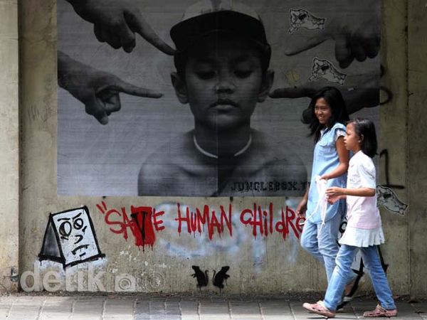 Mural Sambut Hari Anti Korupsi dan HAM Sedunia