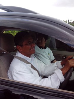 Dahlan Iskan Siapkan Mobil Listrik Sekelas Alphard