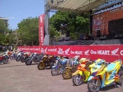 124 Motor Modif Honda Ramaikan Final Battle HOCS 2012 di Bali