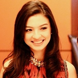 Persiapan Syuting 5 Cm, Raline Shah Stop Berbahasa Inggris