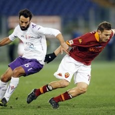 Dua Gol Totti Bantu Roma Tundukkan Fiorentina