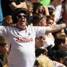 Rasis, Fans Swansea Langsung Ditangkap di Stadion