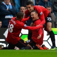 Van Persie Menangkan MU di Derby Manchester