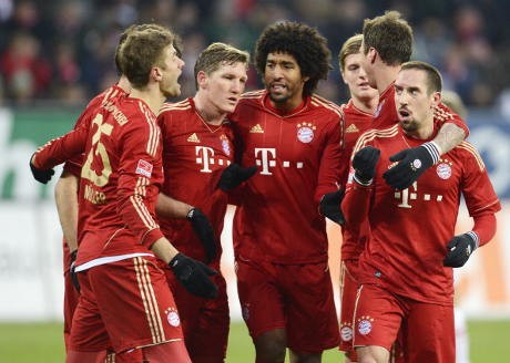 Bayern Menang, Dortmund Tumbang