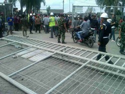 Aksi Ribuan Buruh di Belawan Diwarnai Perusakan Fasilitas Pabrik