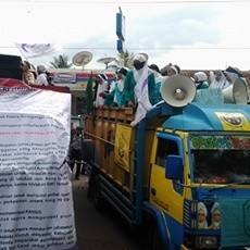 Demo Marak Lagi, Ratusan Perempuan Desak Bupati Garut Dilengserkan 