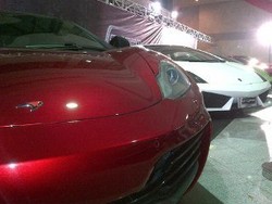 Mobil Sport Mewah Show Off di HIN