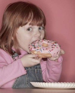 Agar Kolesterol Darah Anak Tak Naik, Siasati dengan Cara Ini!