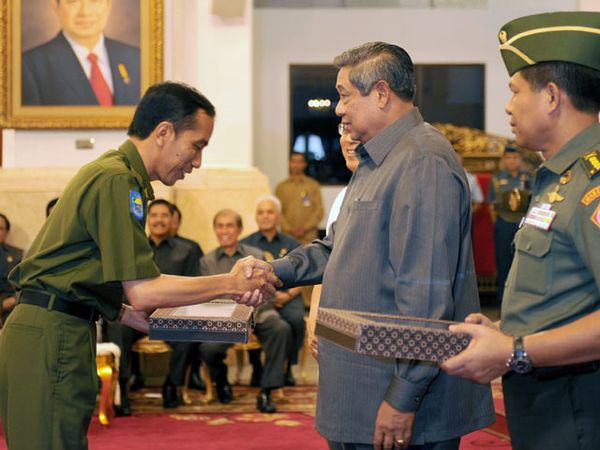 SBY Serahkan DIPA 2013 ke Menteri dan Gubernur