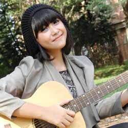 Nindita Widya Utami Curhat Lewat Tak Seperti Cinta