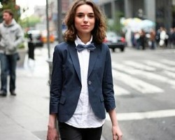 5 Busana & Aksesori Pria yang Bisa Dipakai Wanita