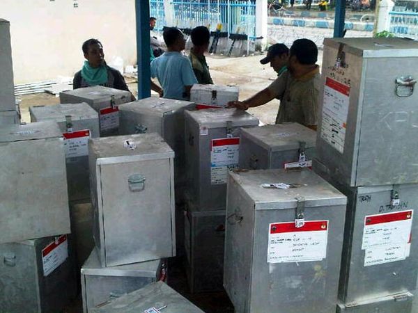 Logistik Pilkada Bangkalan Mulai Didistribusikan