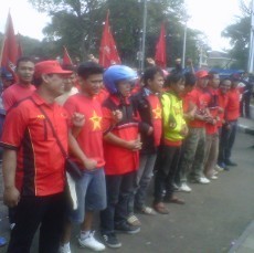 Tak Puas dengan UMK 2013, Kasbi Sumedang Demo di Gedung Sate